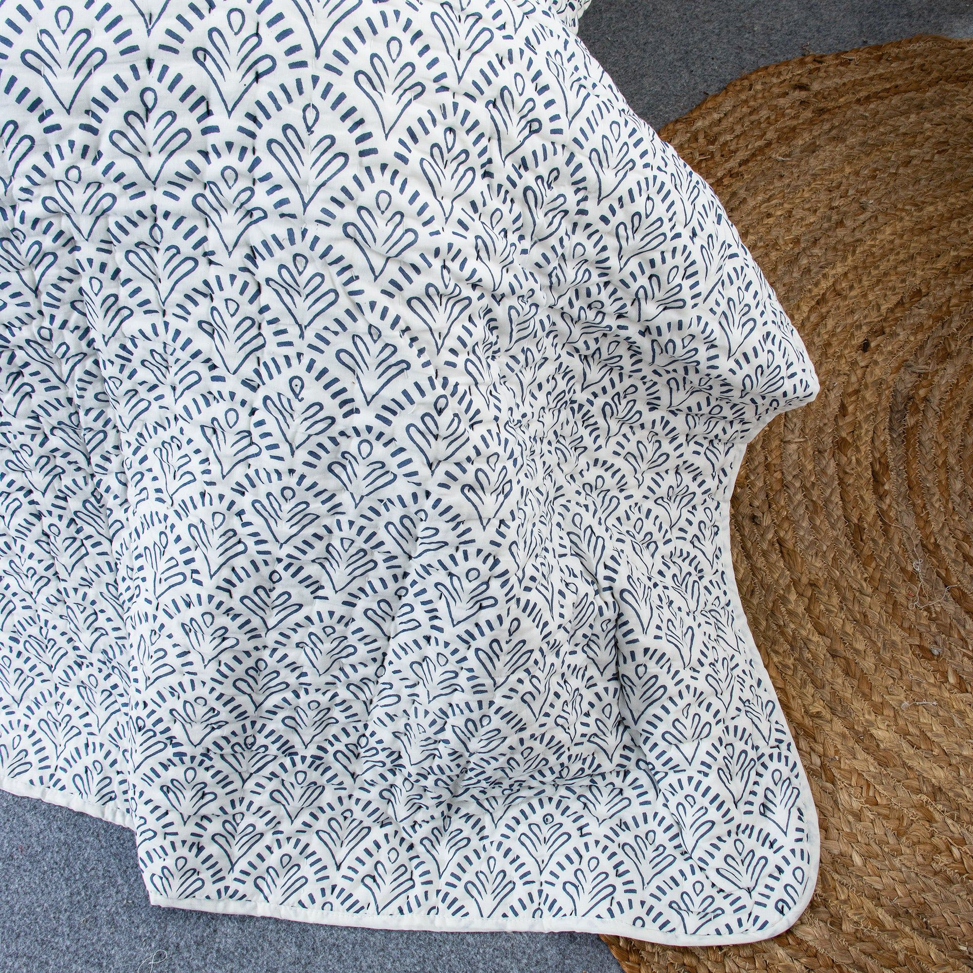 Premium Latest Design Cotton Kantha For Heavy Winter Blakets